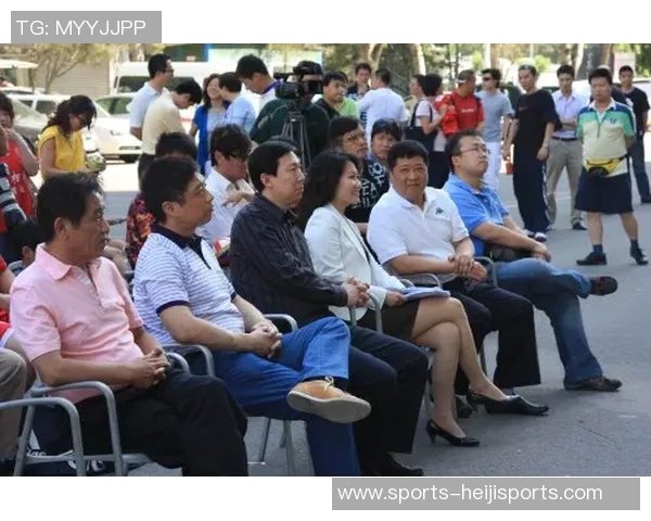 新浪国际足球聚焦全球赛事动态与明星球员精彩表现全方位解读足球世界新风潮 新浪国际足球聚焦全球赛事动态与明星球员精彩表现全方位解读足球世界新风潮